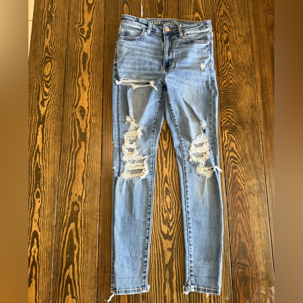 American Eagle AE distressed super high rise jegging